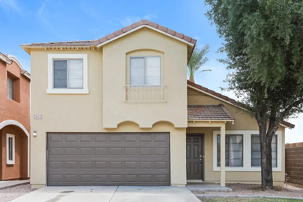 3 bed, 2.5 bath, 1468 sqft, $2,280 — Photo 1