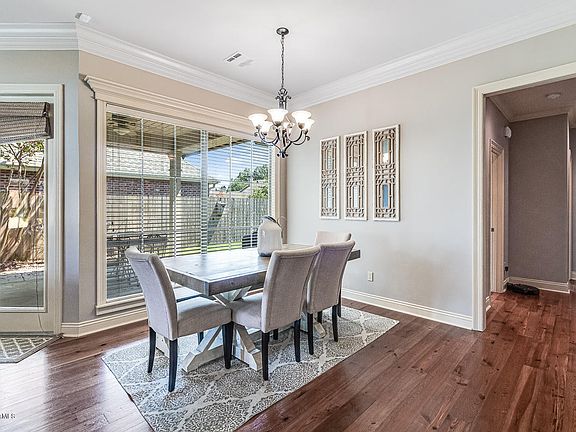 3rd image of 109 Cedar Hills Dr