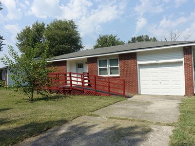 1033 Dutchman Ln, Seymour, IN, 47274
