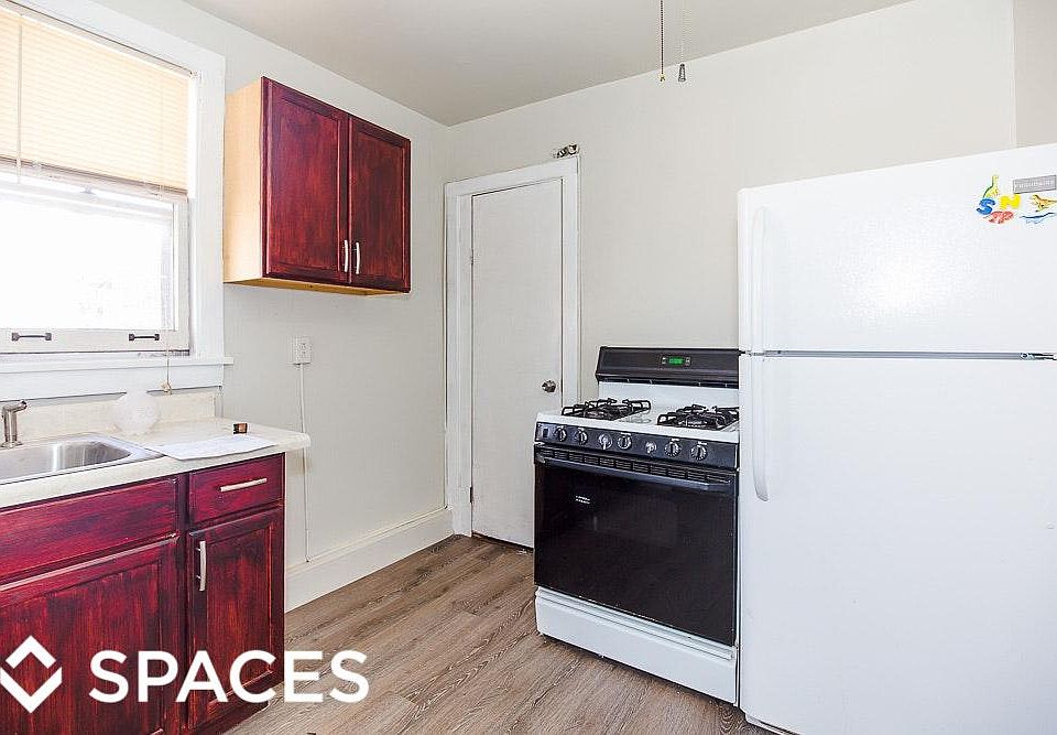 1st image of 2415 W Cullom Ave #2REAR