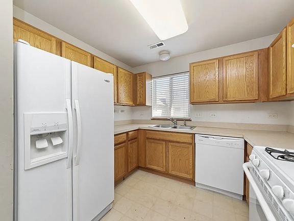 4th image of 2611 Canyon Dr
