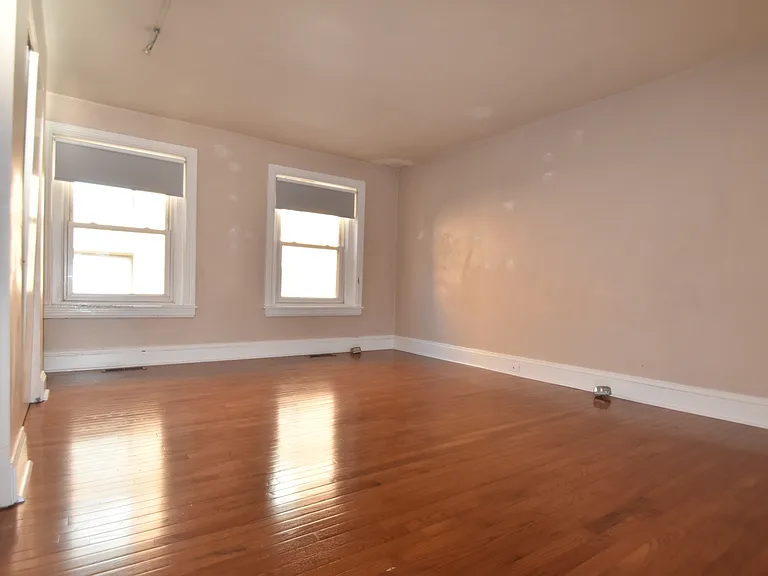 238 S 11th St #3 — Photo 23