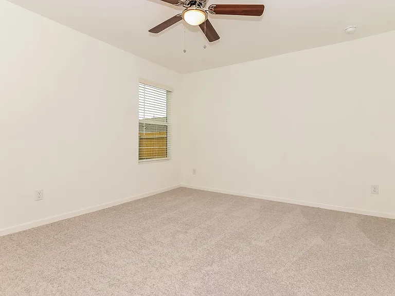1032 Calley Pear Trl — Photo 8