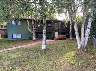 6940 Colonial Ct, Anchorage, AK 99502