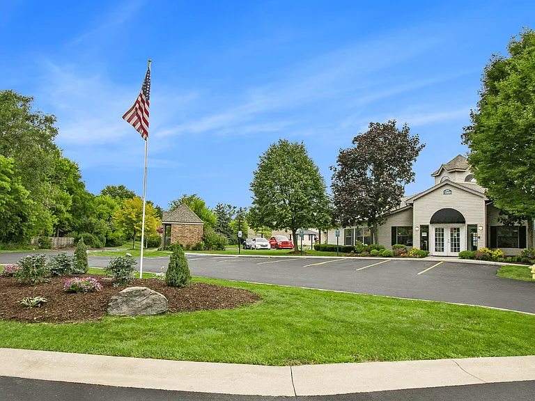 Westfield Club Apartments — Photo 44