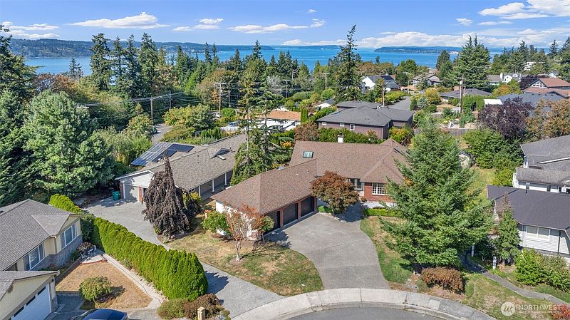 2nd image of 2145 Clover Court