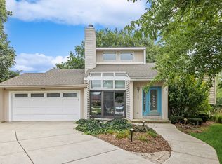 9700 W Pebble Dr, Palos Park, IL 60464