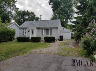 3446 Iroquois Trl, Monroe, MI 48162