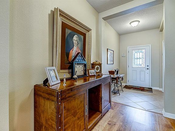 4th image of 1304 Parker Den Dr