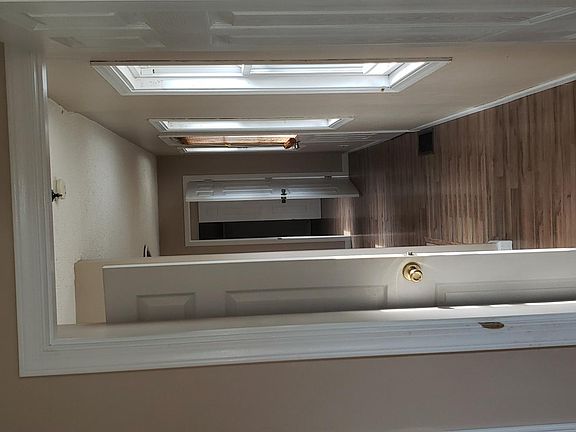 3rd image of 3265 Liberty Ave APT 12