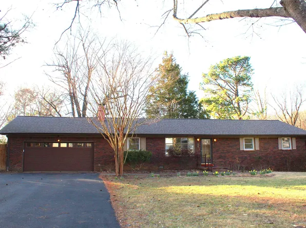 175 Skylark Dr, Paducah, KY 42001