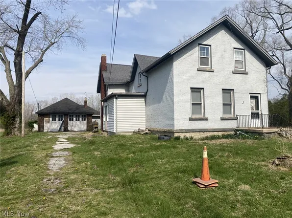 2227 Pipe St, Sandusky, OH 44870