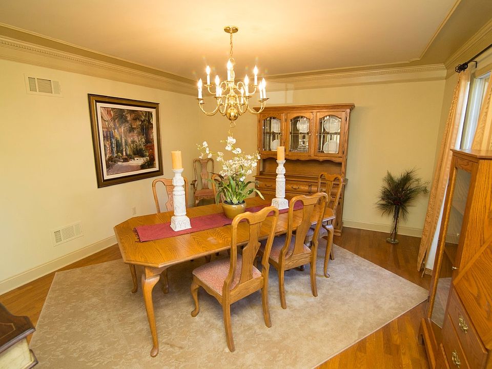 For Sale: 4627 Fir Dr, Nazareth Borough, PA 18064