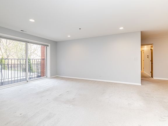 5th image of 129 Acacia Cir #110E
