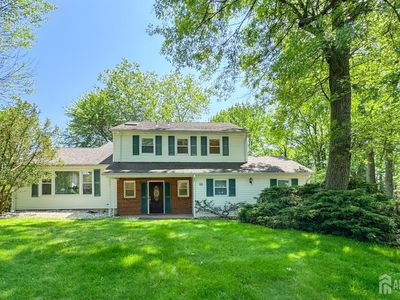 25 Sherwood Rd, Edison, NJ, 08820
