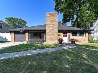 3044 N Main St, Racine, WI 53402
