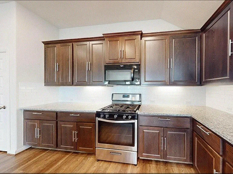 113 Thurston Dr — Photo 14
