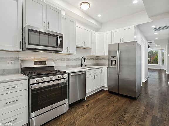 2nd image of 2342 W Fullerton Ave Unit 2