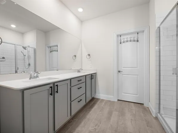 11000 Canyon Mine Dr, Aubrey, TX 76227