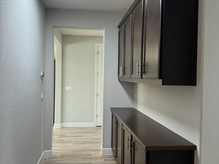 2031 Newcastle Dr — Photo 6