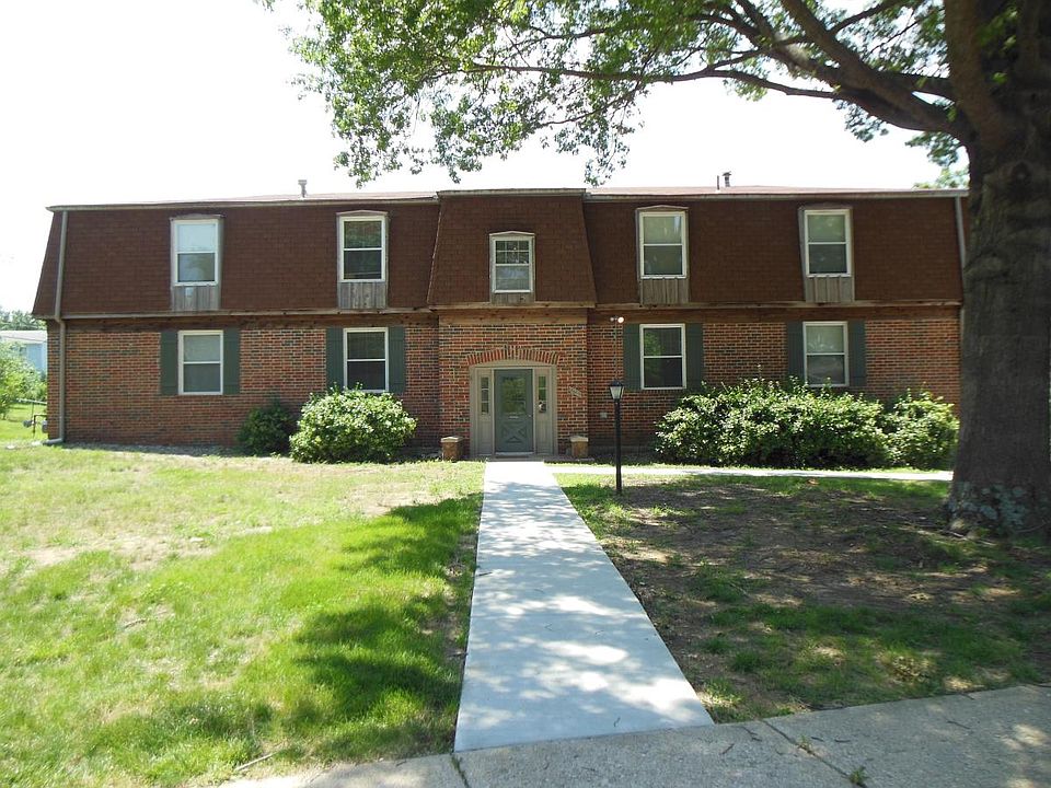 1st image of 8615 Countryshire Ln APT 2