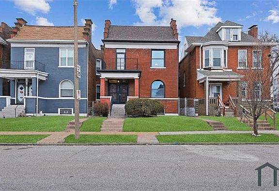 3rd image of 3915 Sullivan Ave #2F