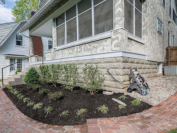 4th image of 2123 Speed Ave