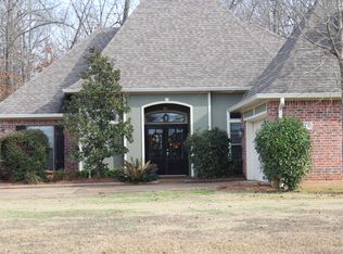 411 Rimstone Dr, Haughton, LA 71037