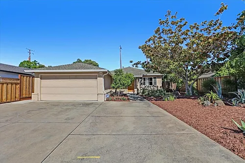 1047 Las Palmas Dr Photo 1