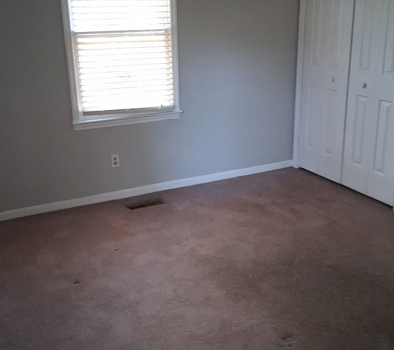 1st image of 1415 Sheppard Rd
