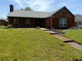 2122 Lansdown Dr, Carrollton, TX 75010