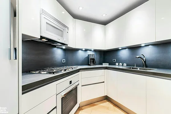 Rented by Brown Harris Stevens | media 3