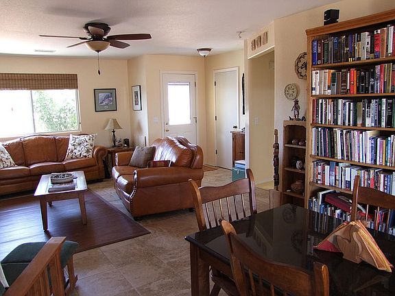 Living Room / Ceiling Fan