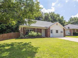 20756 Lakeshore Dr, Springdale, AR 72764