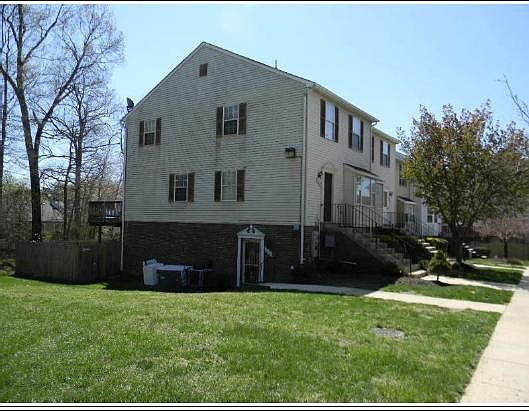 2nd image of 15059 Cherrywood Dr