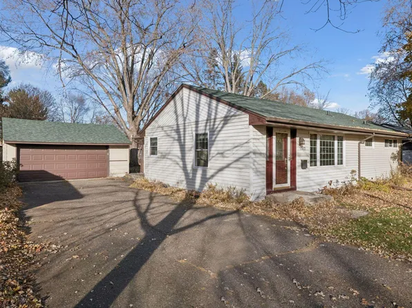 1312 E 93 1/2 St, Bloomington, MN 55425