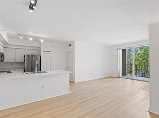 6851 SW 44th St APT 209, Miami, FL 33155