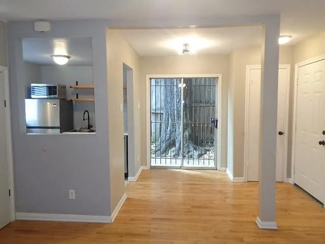 2225 Mimosa Dr #6 — Photo 17