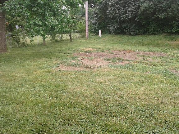3rd image of 193 Golfwood Dr