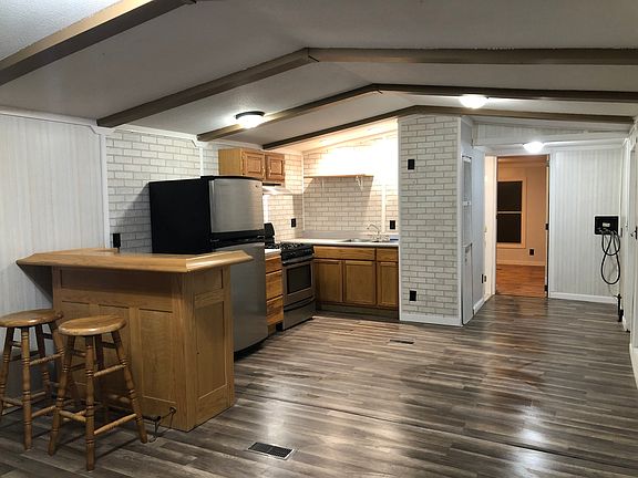 4th image of 5111 Pebble Ln