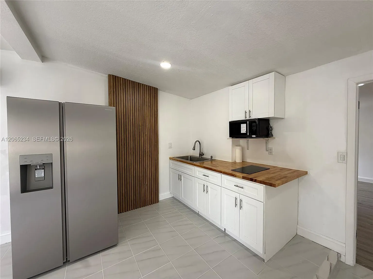 Lakeview Manors — Photo 4