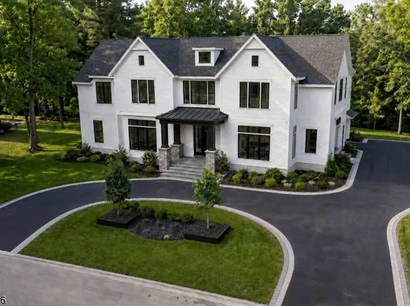 45 Great Hills Rd, Millburn Twp., NJ 07078