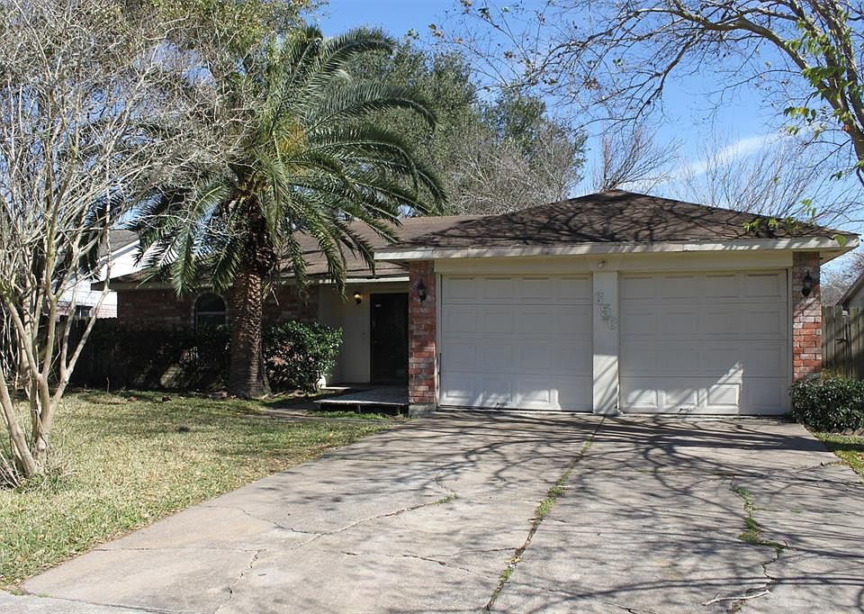 1st image of 650 Stephanie Dr
