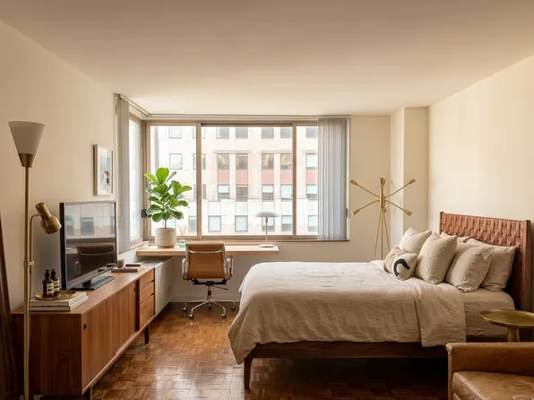 350 West 50th Street image 1 of 11