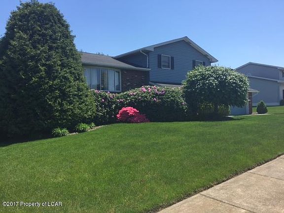 5th image of 305 E Oriole Dr