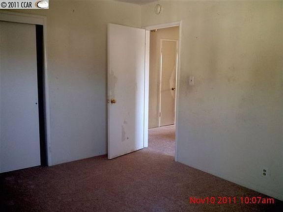 4th image of 4760 Audrey Dr