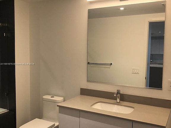3rd image of 1600 NE 1st Ave #1819