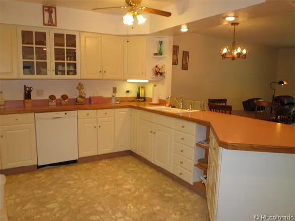 650 S Clinton St APT 3C, Denver, CO 80247