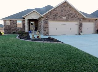 4532 E Cromwell St, Springfield, MO 65802