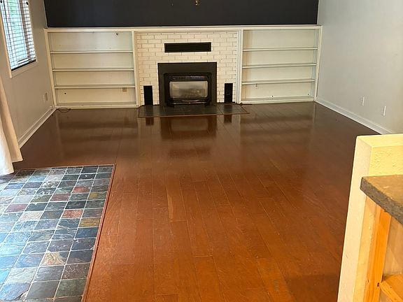 3rd image of 1708 Fir St NE